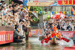 乌度卡：计划让阿门-汤普森重回轮换阵容 我们努力赢球并培养球员